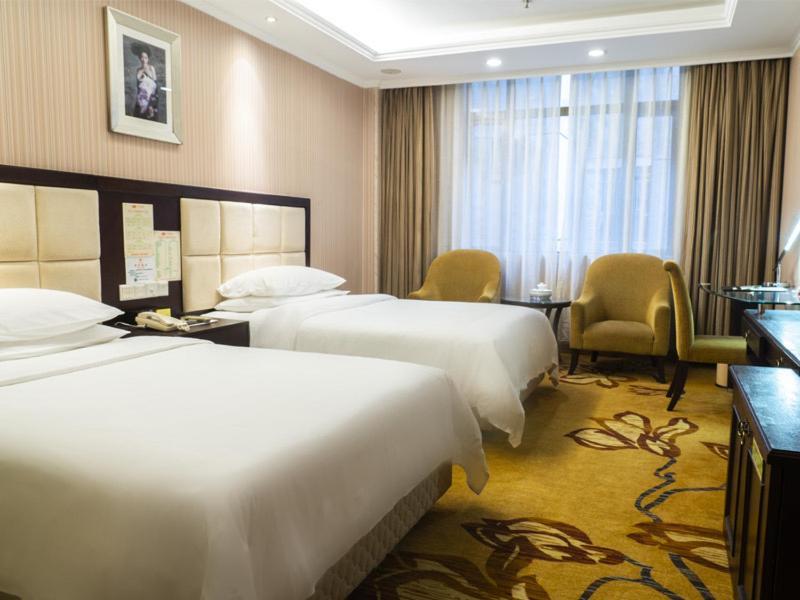 Vienna Hotel Lufeng Peopole Road エクステリア 写真