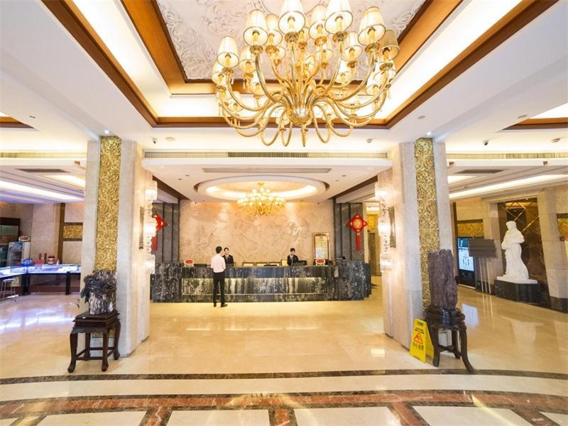 Vienna Hotel Lufeng Peopole Road エクステリア 写真